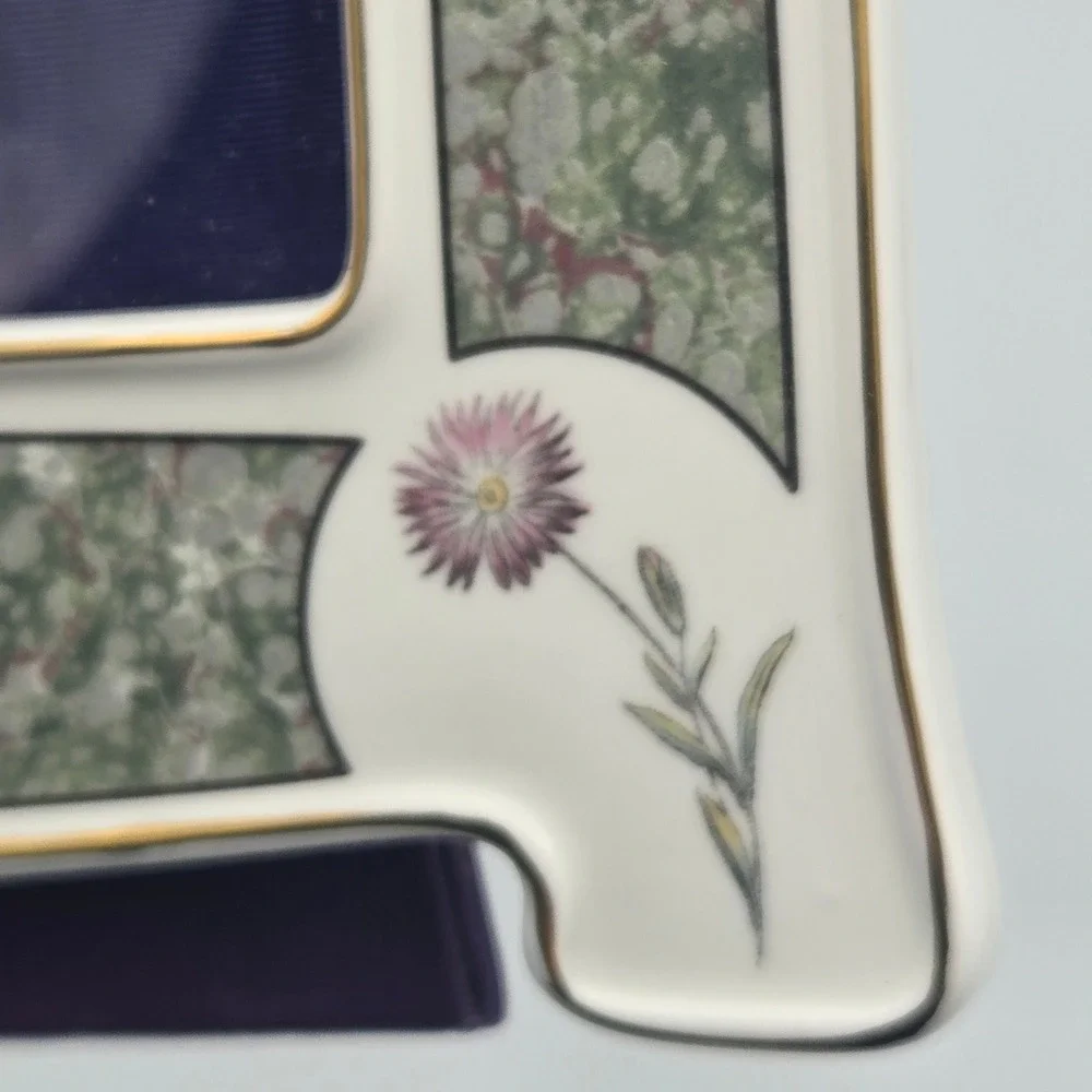 Wedgwood‎ Bone China Hummingbird & Flowers Picture Frame 5x7 Green Mother's Day